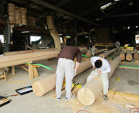 丸柱キザミ加工