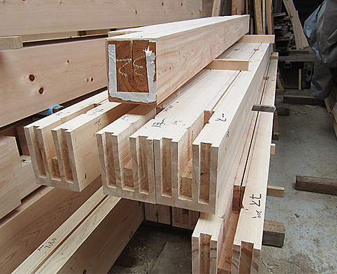 通り肘木継ぎ手加工