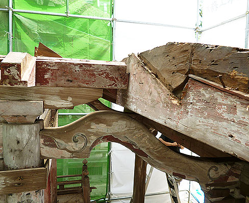 八坂社素屋根仮設工事